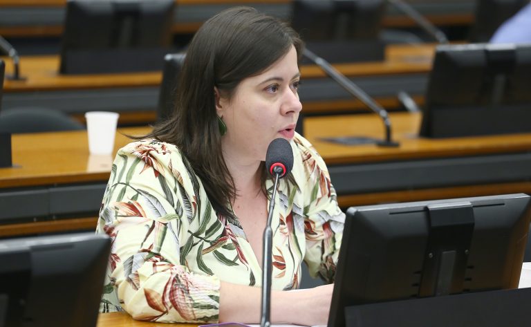Conselho de Ética pode votar processo contra a deputada Sâmia Bomfim