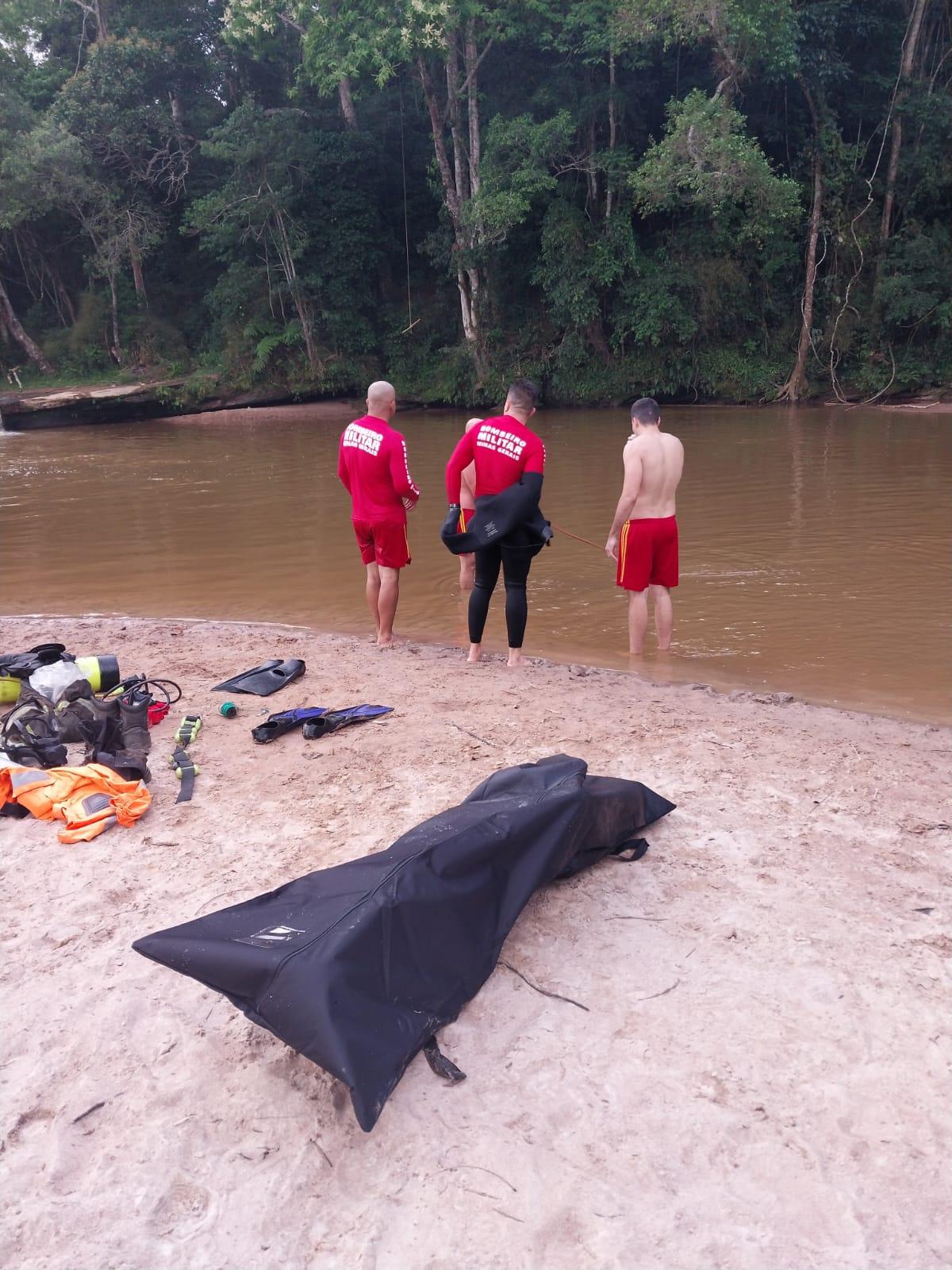 Jovem morre afogado em cachoeira em Santos Dumont