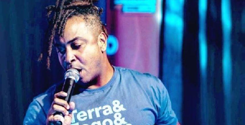 Show marca ativação das luzes de Natal na praça Menelick de Carvalho