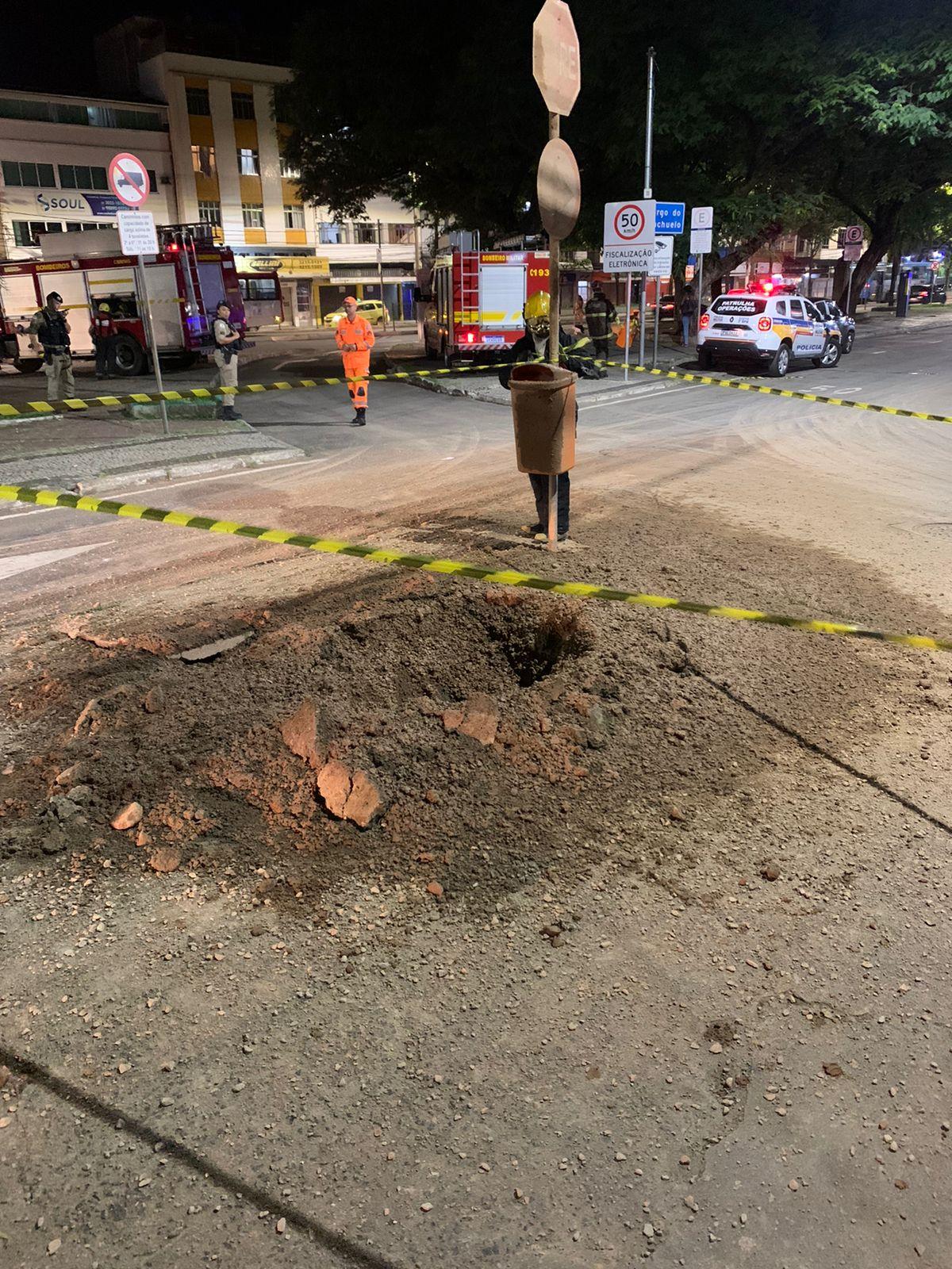 Vazamento na Avenida dos Andradas resulta em pequena explosão
