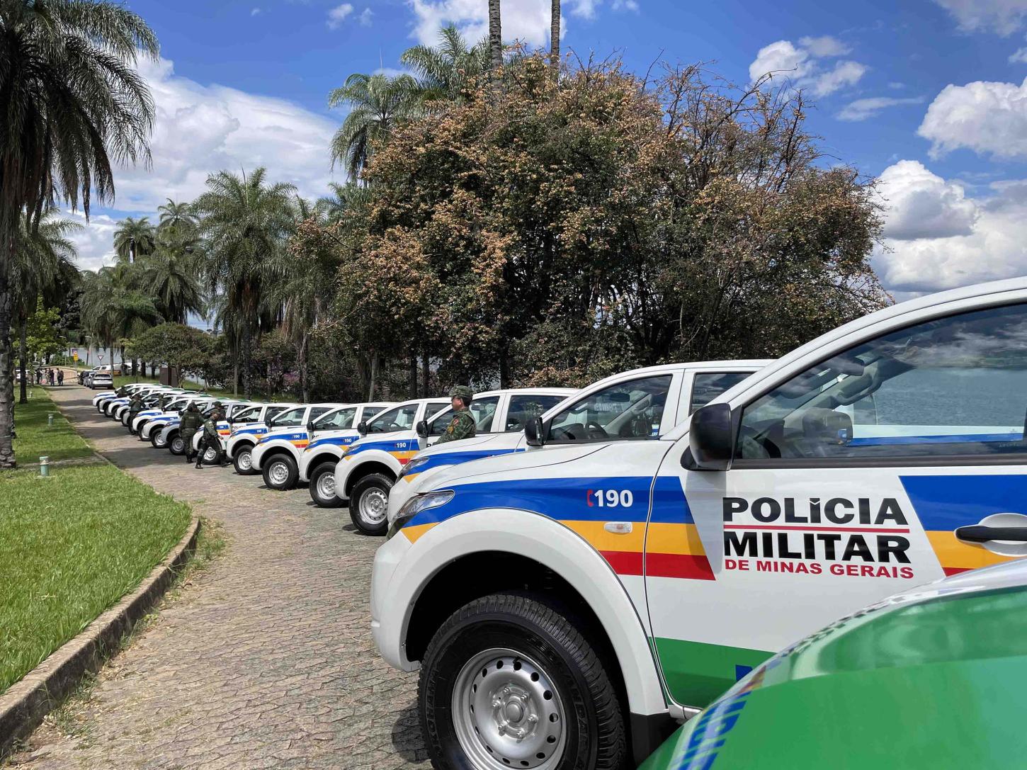 Governo de Minas e Ministério Público entregam 22 novas viaturas à Polícia Militar de Meio Ambiente