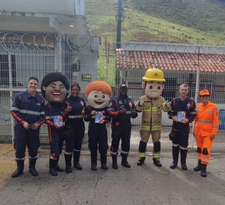 Blitz Educacional do 4º BBM Promove Segurança Viária no Carnaval