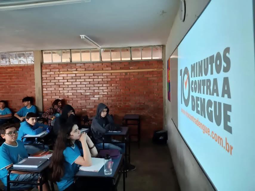 Governo de Minas promove ações educativas e preventivas contra a dengue nas escolas