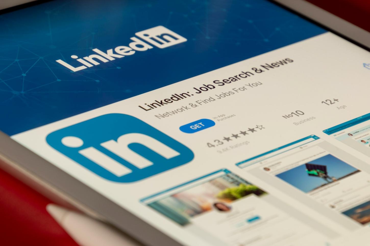 Oficina fornecerá consultoria gratuita com dicas para criação de currículo no LinkedIn