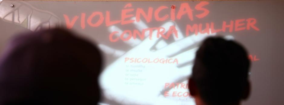 Ação preventiva da Segurança Pública leva discussão de violência doméstica para dentro da sala de aula