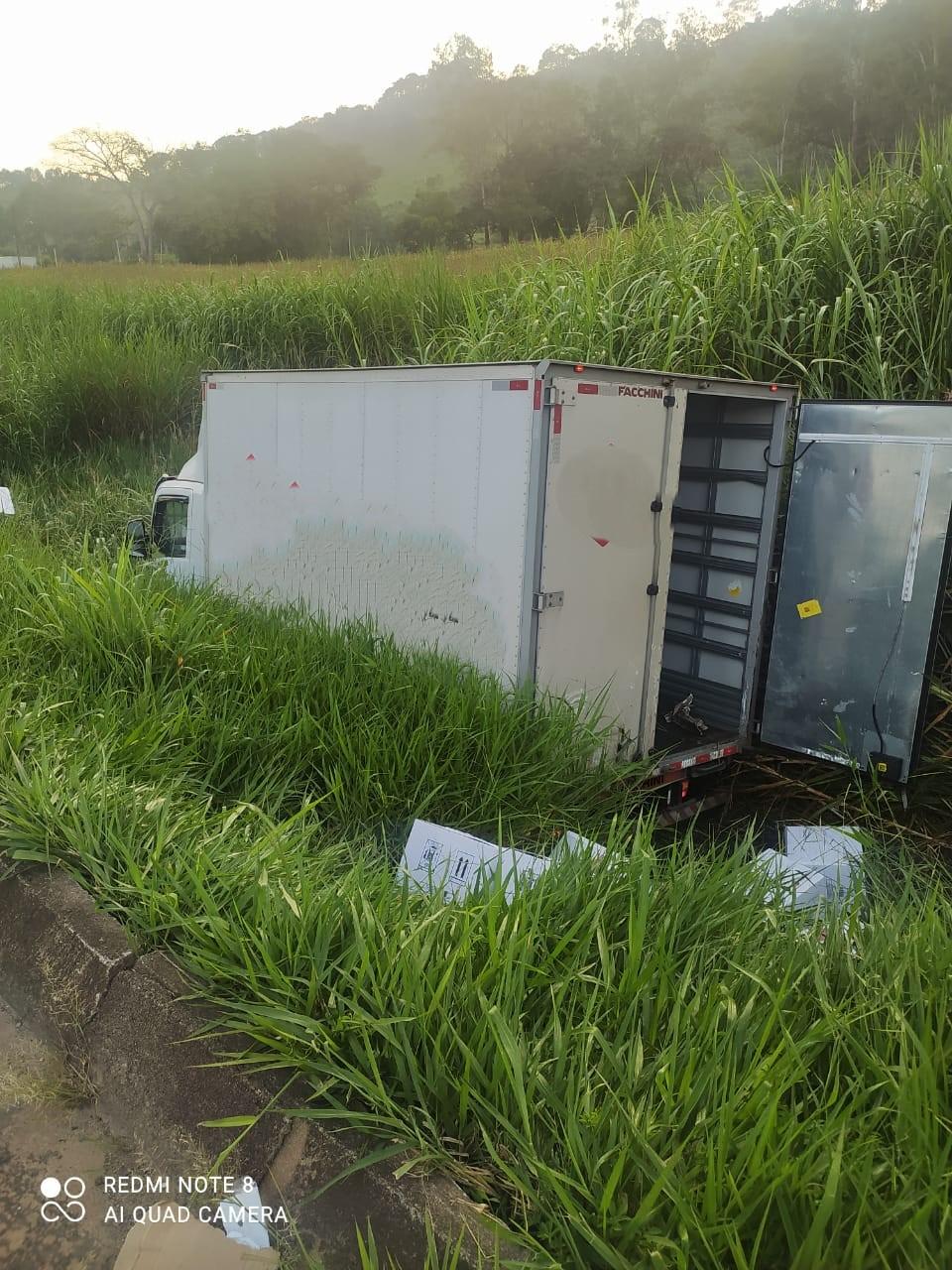 Caminhão que levava carga de produto biológico contaminante é furtado na BR 381
