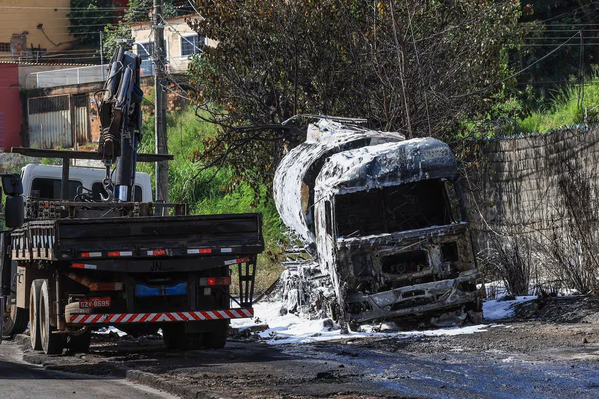 Sindtanque-MG expressa pesar por acidente envolvendo caminhão-tanque em BH