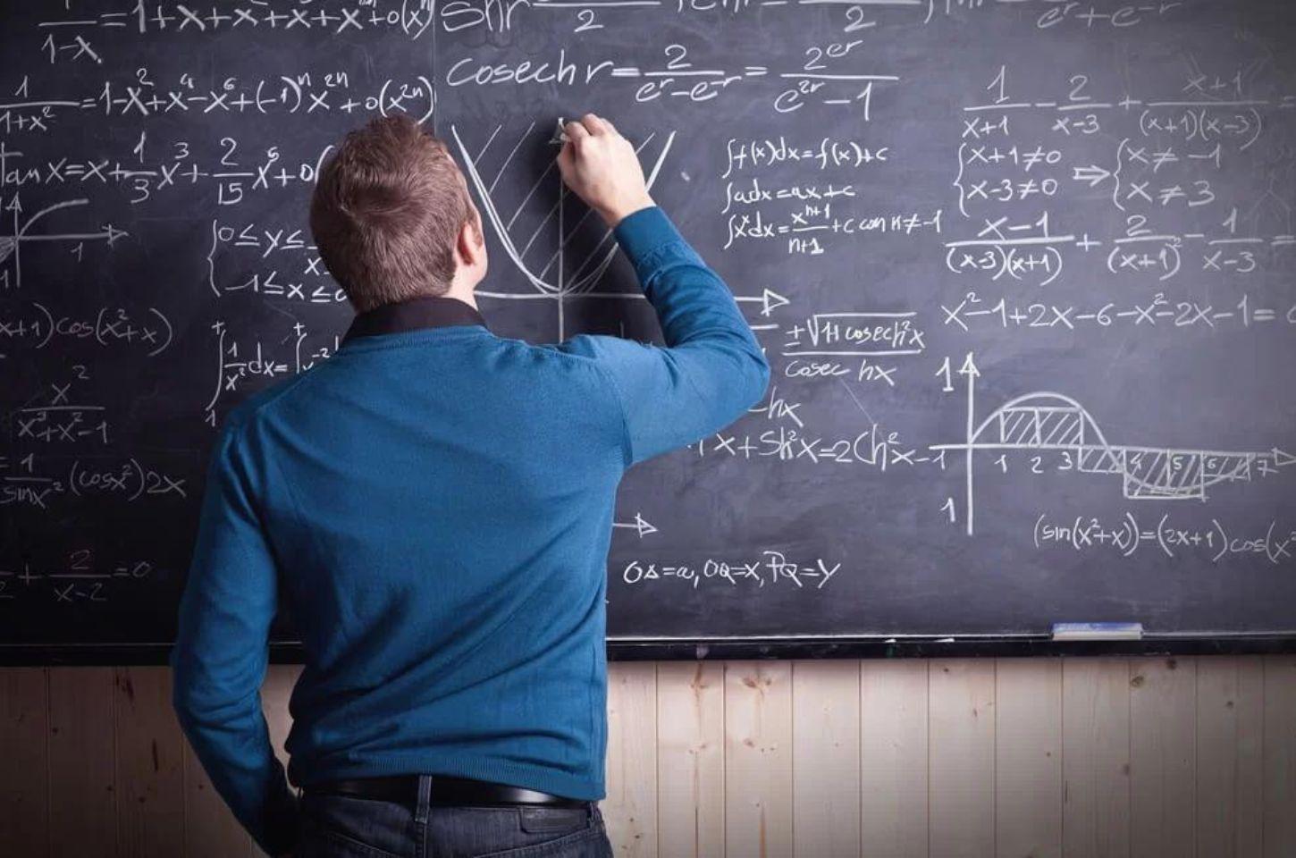 Governo oferece especialização gratuita em matemática para professores do ensino médio