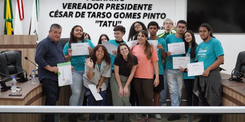 Câmara Municipal de Juiz de Fora  promove plenária do Parlamento jovem 2024