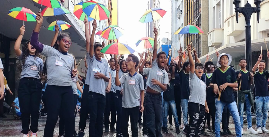 “Dança da Escola no Calçadão”