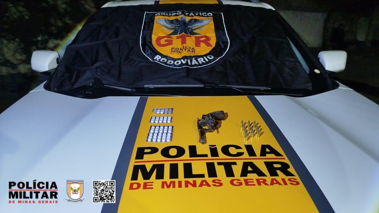 Minas Gerais- Polícia Militar Rodoviária Apreende Arma de Fogo e Drogas na BR 265 em São João del Rei