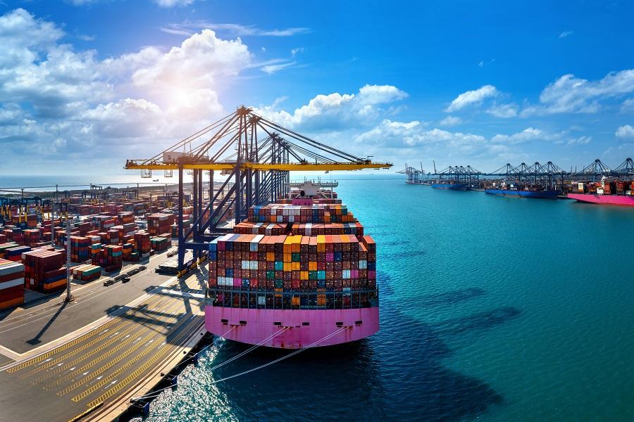 Oportunidades para micro e pequenas empresas: especialista prevê aumento de exportações brasileiras em 2024