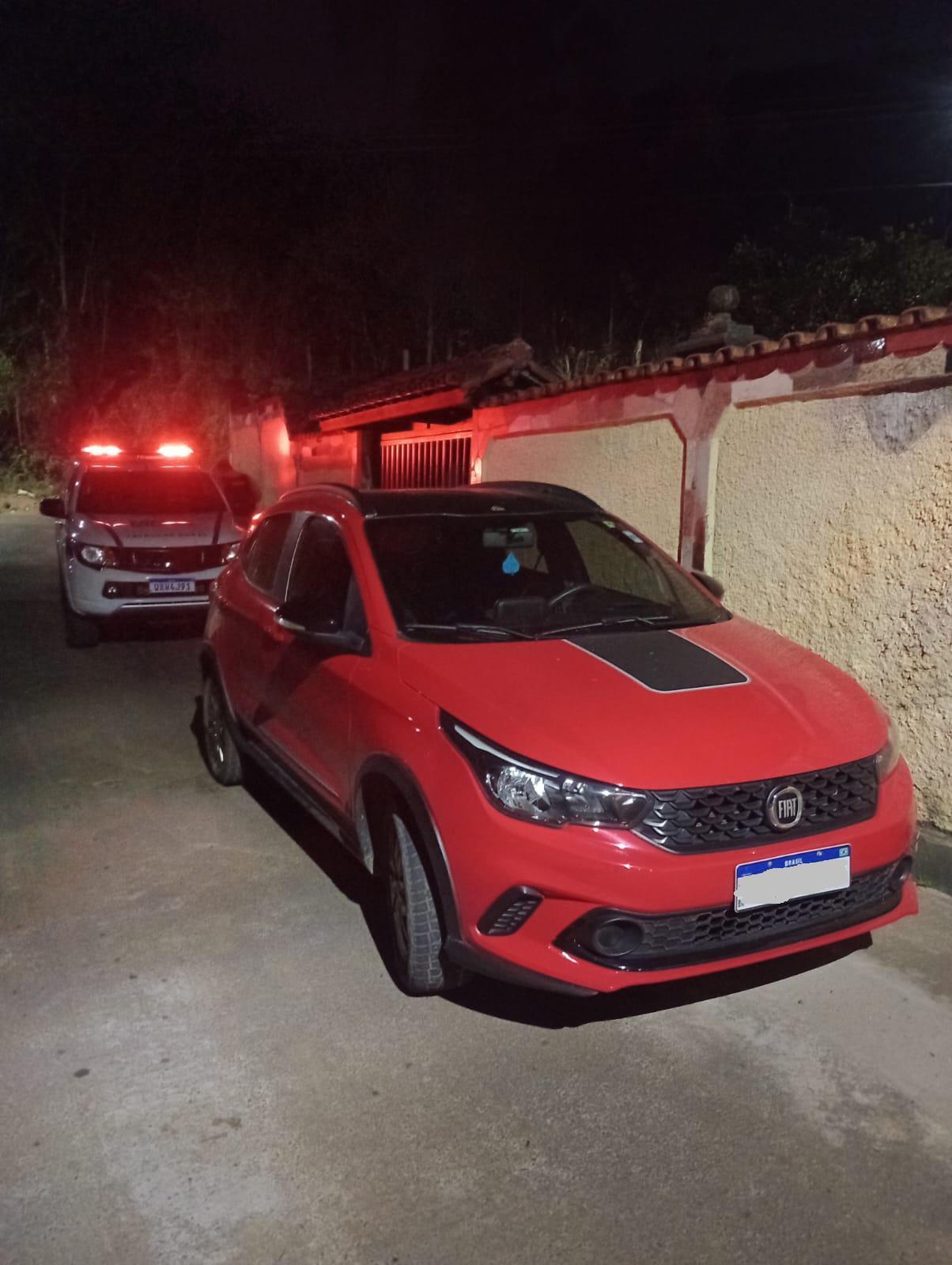 Veículo Furtado é Recuperado em Patrulhamento no Bairro Água Espraiada