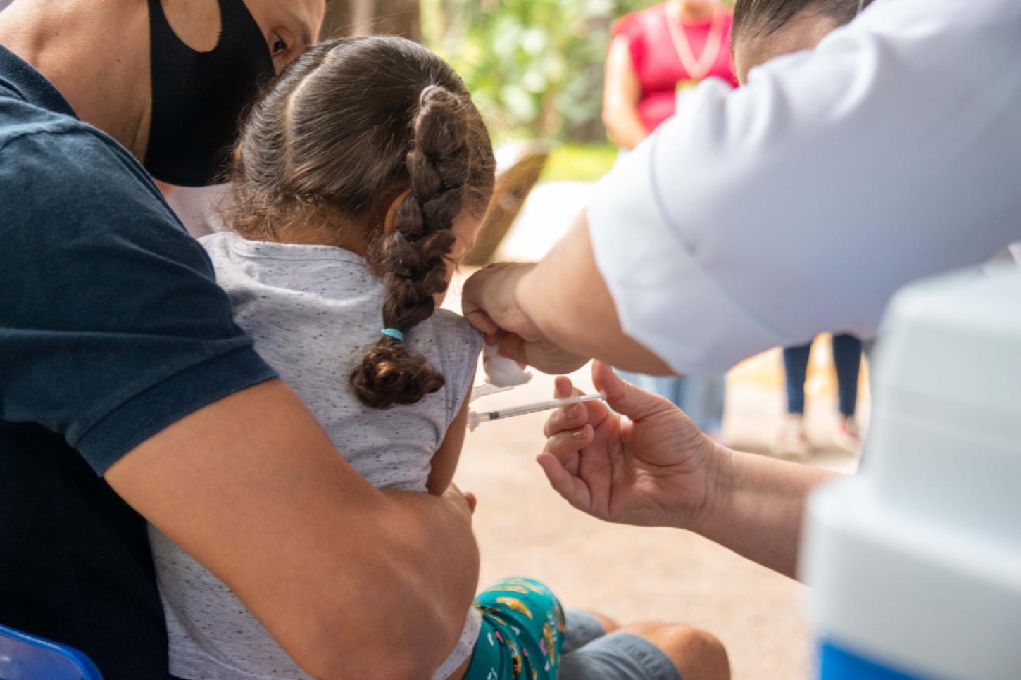 Minas Gerais supera meta de vacinação contra Meningite C com investimentos e campanhas estratégicas