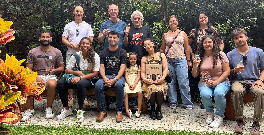 Cervejarias artesanais de Juiz de Fora recebem turistas em visitas guiadas pelo projeto “Caminhando pela História”