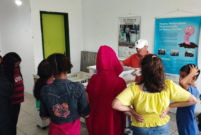 CRAS Bela Vista inicia projeto de minhocultura e horta orgânica