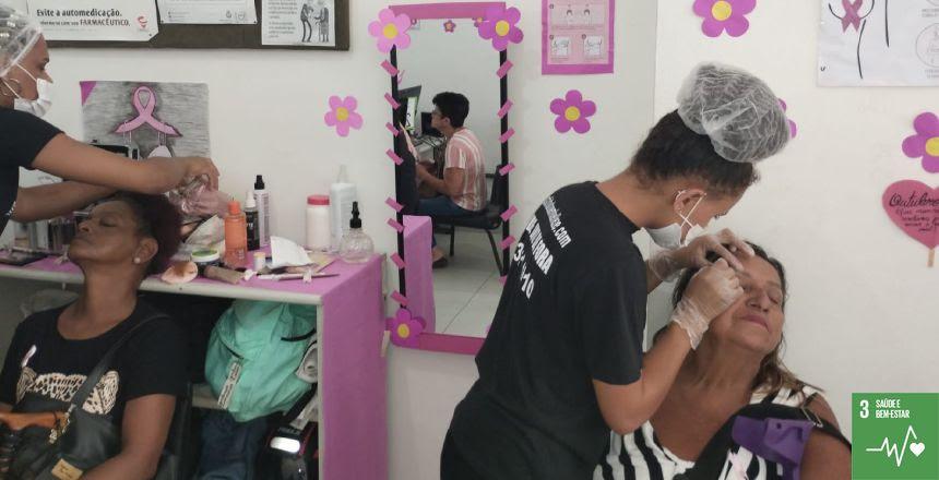 Farmácia Central promove ação de saúde no Outubro Rosa com foco no autocuidado feminino