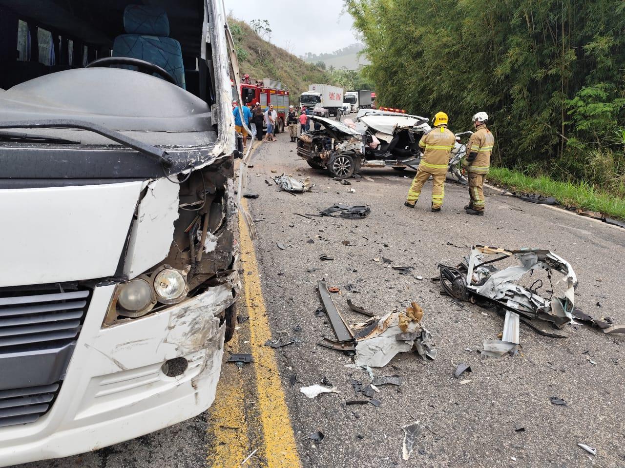 Colisão Frontal na MG-353 Deixa Motorista Ferido Próximo a Coronel Pacheco