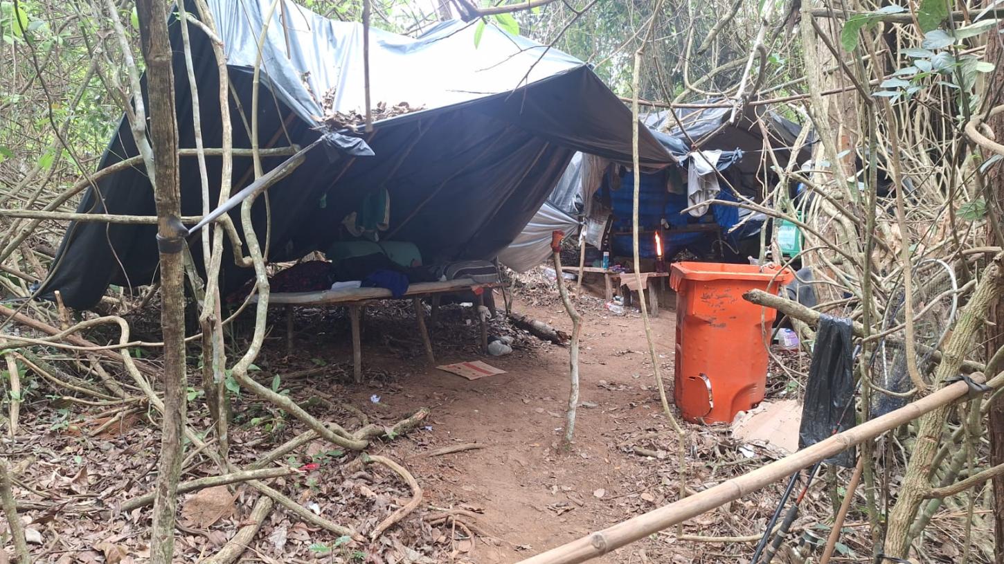 Homem desaparece em mata de difícil acesso enquanto pescava com amigos em Juiz de Fora