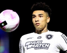 Igor Jesus Brilha no Botafogo e Assume a Camisa de Centroavante Titular da Seleção Brasileira