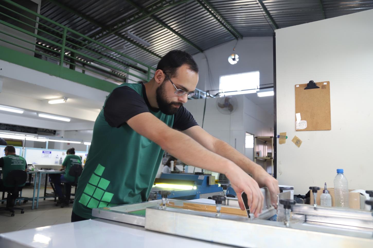 Micro e pequenas empresas lideram geração de empregos em Minas Gerais em 2024