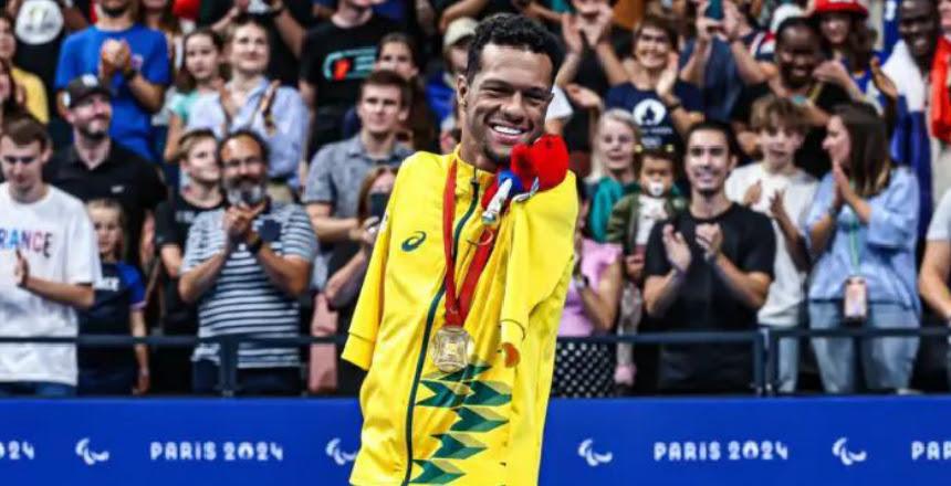 Nadador Gabrielzinho será homenageado com selo dos Correios em Juiz de Fora