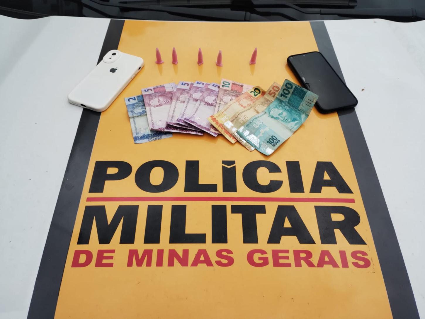 Polícia Militar Rodoviária prende dupla por tráfico de drogas após perseguição na MG-285