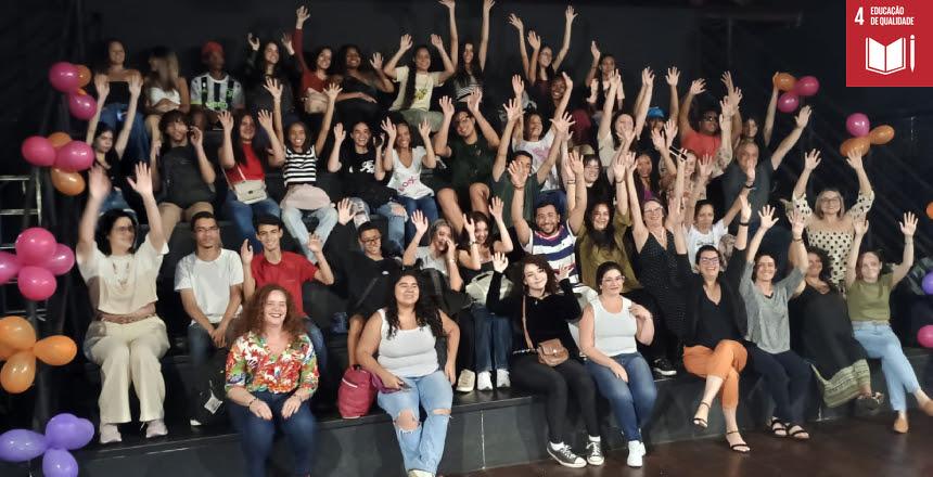 Alunos do CPC têm momento de descontração com cinema antes das provas do PISM