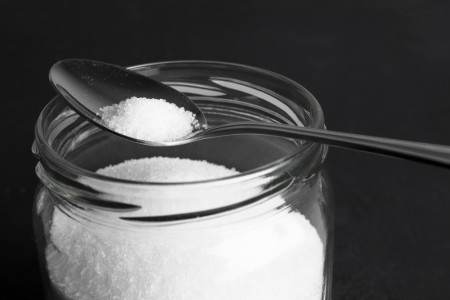 Açúcar e sal: os principais vilões alimentares associados ao câncer gástrico