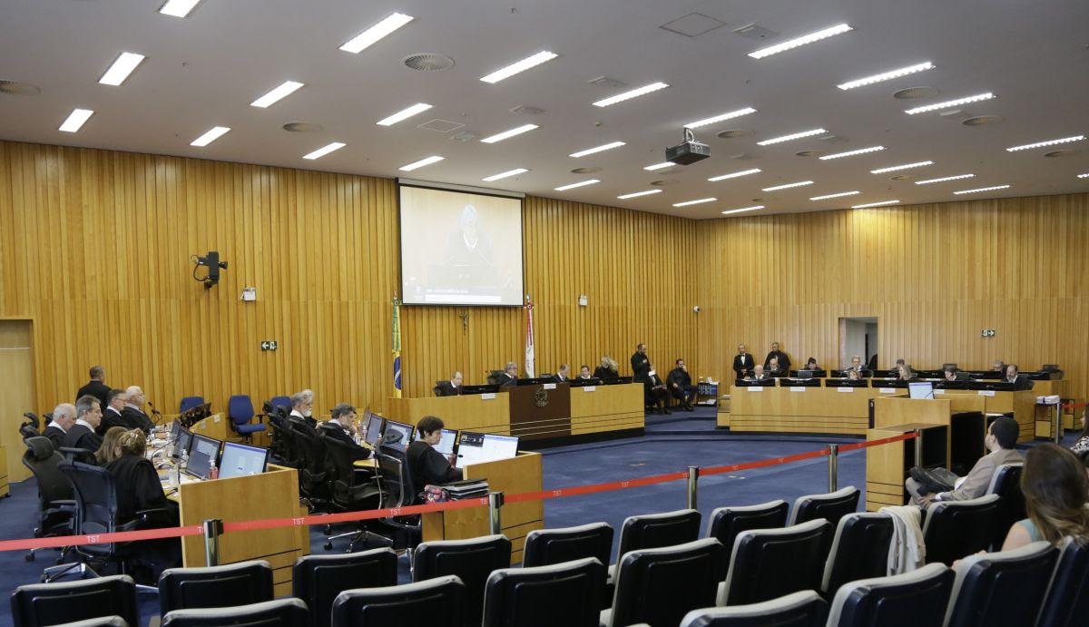 TST estabelece 21 novas teses vinculantes para agilizar processos trabalhistas  
