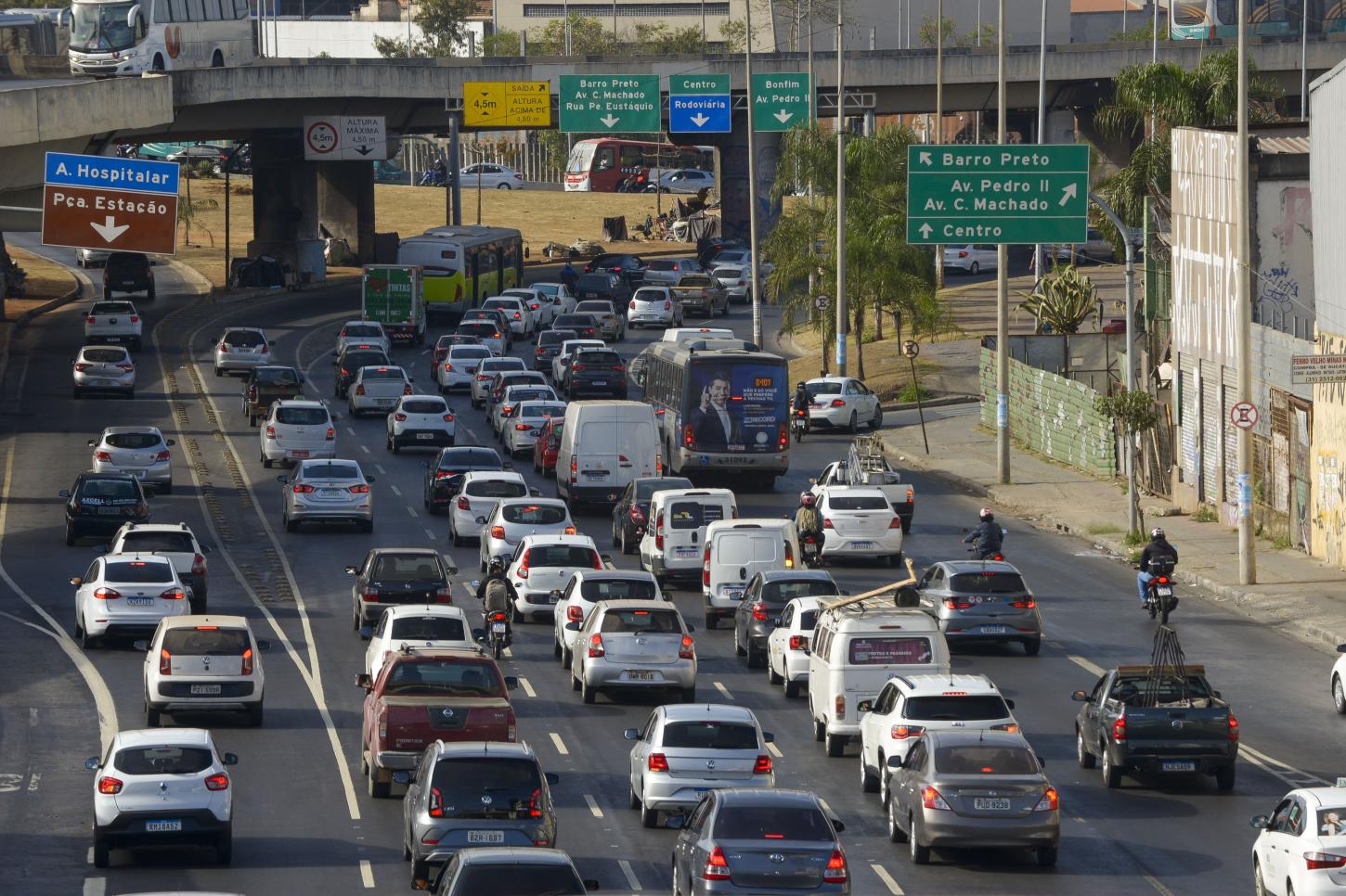 Governo de Minas abre parcelamento para IPVA 2025 vencido