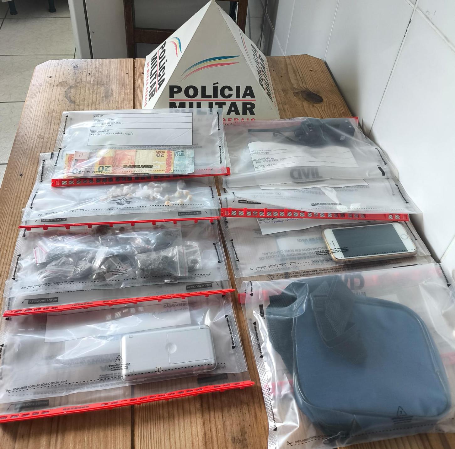 Menor de 13 anos é apreendido por tráfico de drogas em Barbacena