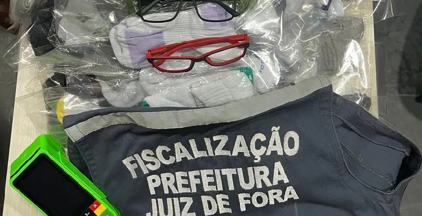 Fiscalização intensifica controle e retira mais de 200 produtos irregulares do comércio no Centro