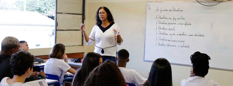 Inscrições abertas para curso gratuito sobre saúde vocal voltado a professores de Minas Gerais