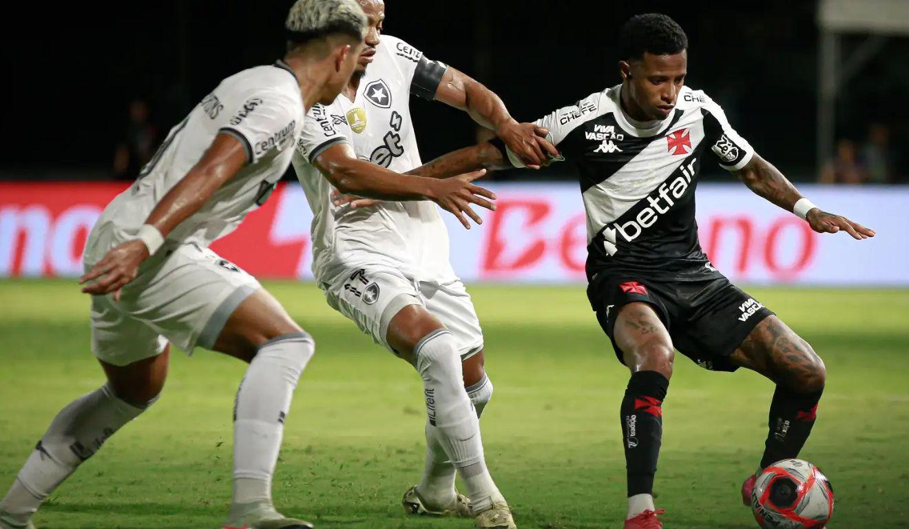Vasco e botafogo fazem clássico da volta do Brasileirão neste sábado