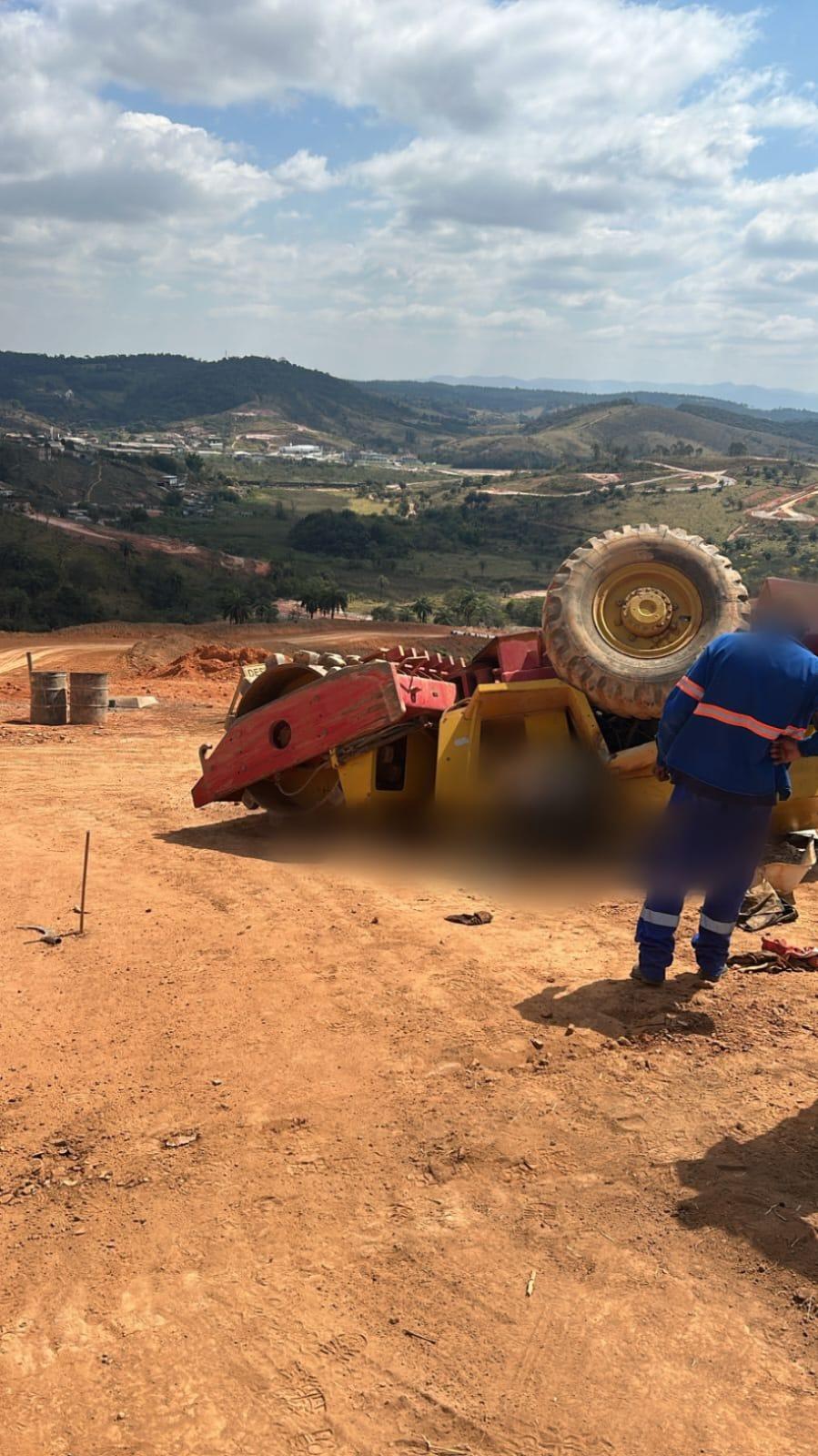 Acidente com rolo compressor deixa vítima fatal em Conselheiro Lafaiete