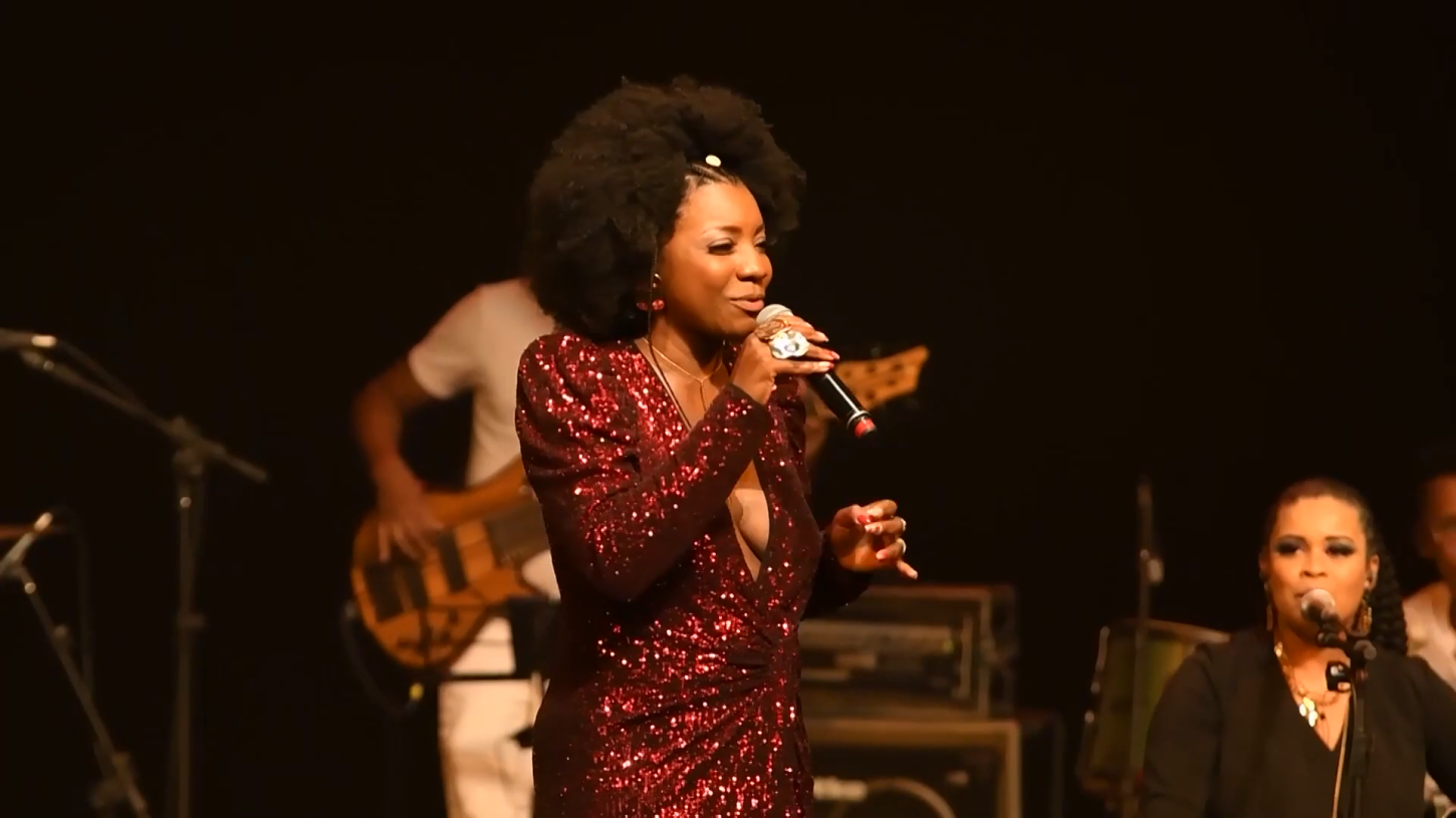 Adriana Araújo é destaque do Hypershow, da Rede Minas
