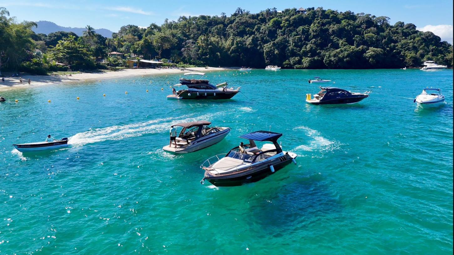 Fabricante náutico brasileiro leva novidades à ilha paradisíaca de Angra dos Reis