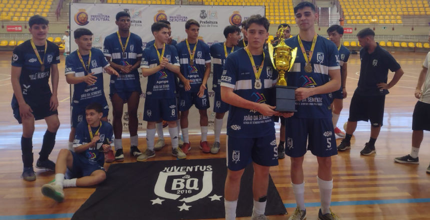 Finais da Copa Prefeitura de Juiz de Fora de Futsal 2025 têm emoção, rivalidade e torcidas lotando ginásio