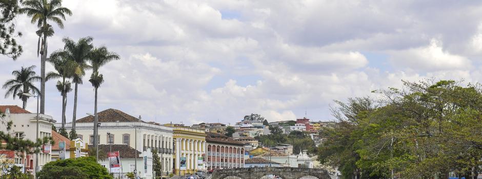 Governo de Minas lança cartilha e promove aulões para gestores municipais de turismo