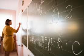 Governo de Minas publica 2,8 mil atos de evolução na carreira de servidores da Educação