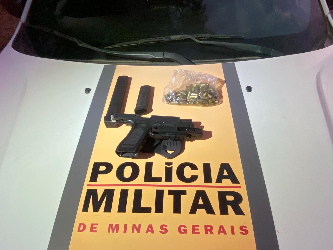 Homem é preso com pistola de uso restrito e quase 100 munições na MG-447