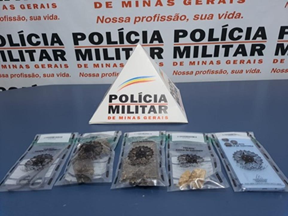 PM prende trio por tráfico em Carandaí e captura foragidos na região