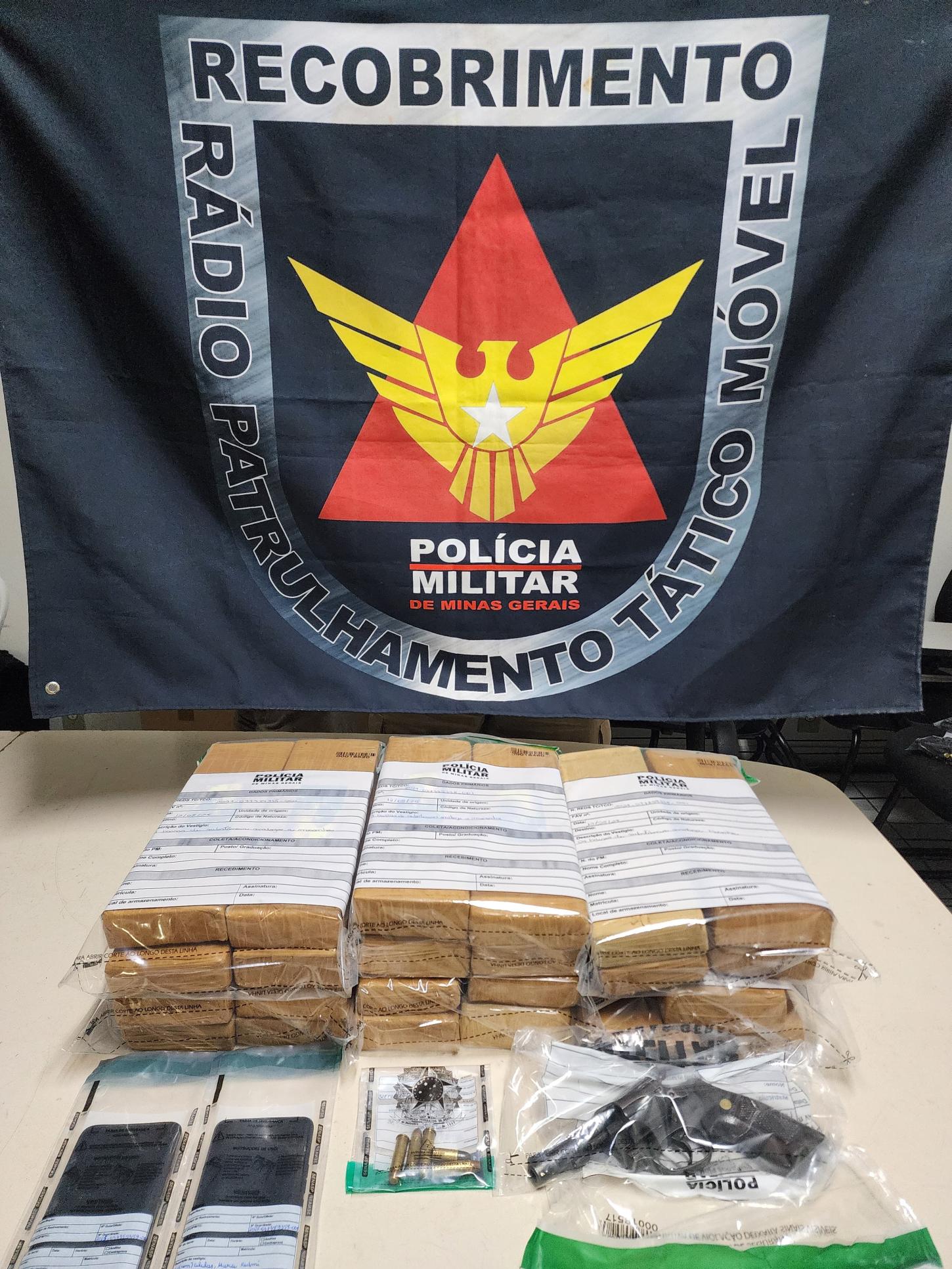 Polícia Militar prende dois homens por tentativa de homicídio e tráfico de drogas em Rio Pomba