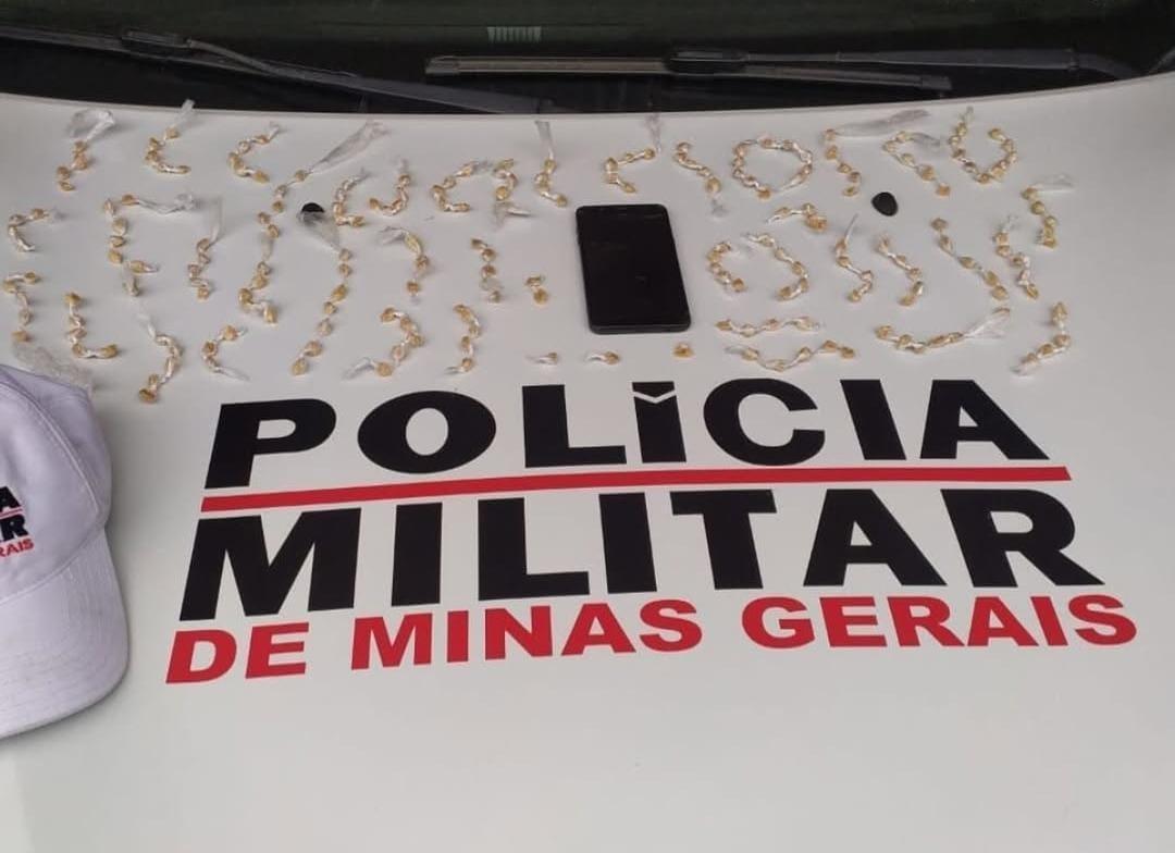 Polícia Militar prende envolvidos com tráfico e cumpre mandados de prisão em Rio Pomba e Ubá