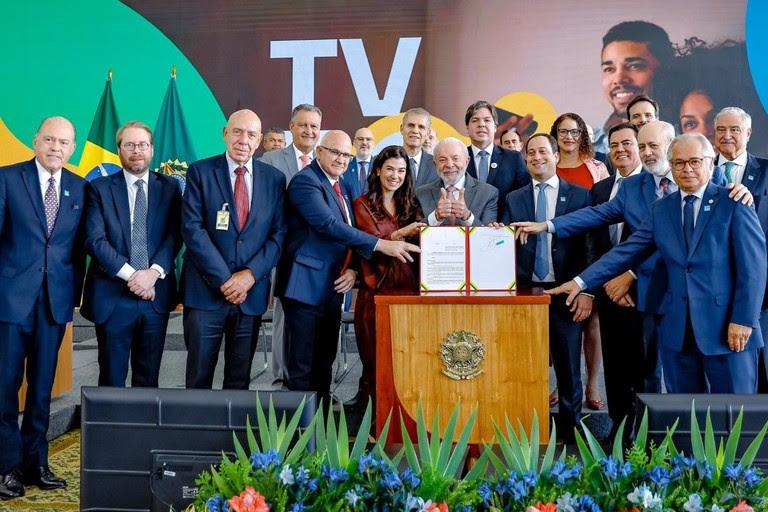 Presidente Lula regulamenta TV 3.0 no Brasil com participação da UFJF em desenvolvimento tecnológico