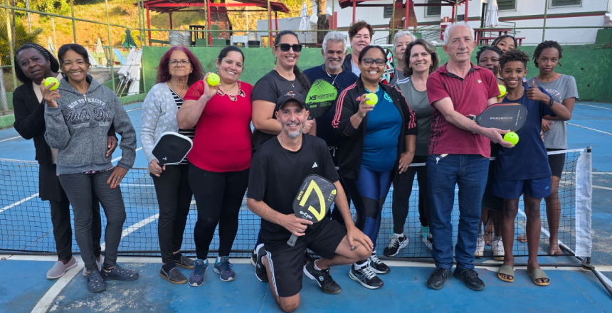 Projeto JF Esporte Cidadania promove oficina de Pickleball para turmas de hidroginástica e natação
