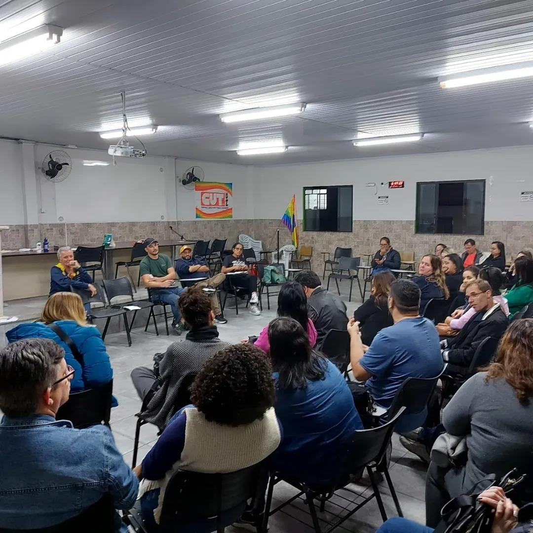 Supervisores da PJF solicitam apoio do SINSERPU-JF para redução da jornada de trabalho