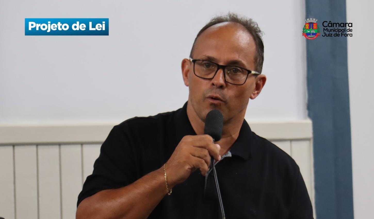 Vereador Julinho Rossignoli apresenta três projetos de lei em Juiz de Fora