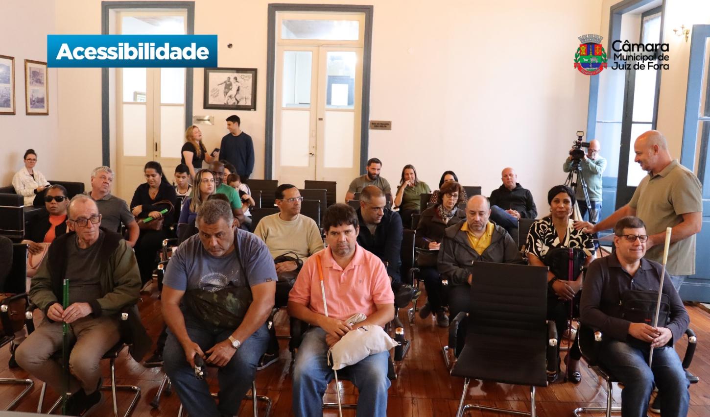 Comissão aponta falhas de acessibilidade em Juiz de Fora e vereadores derrubam veto a projeto de inclusão